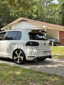 2011 Volkswagen GTI 2.0T Hatchback Sedan 4D