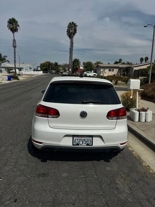 2011 Volkswagen GTI Mk6 - Image 3 of 4