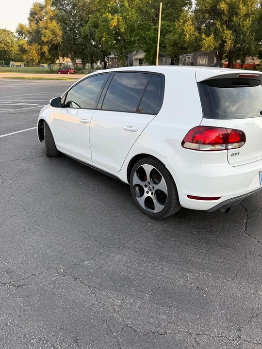 2011 Volkswagen GTI Mk6 - Image 5 of 8