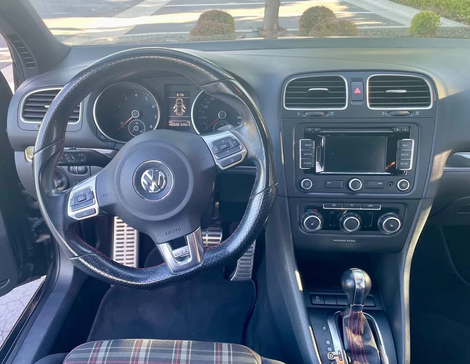 2011 Volkswagen GTI Mk6 - Image 12 of 20