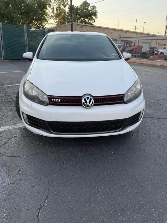 2011 Volkswagen GTI Mk6 - Image 2 of 8