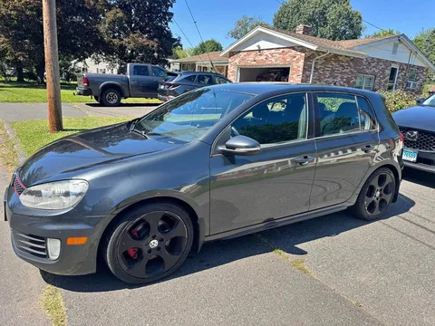2011 Volkswagen GTI 2.0T Hatchback Sedan 4D