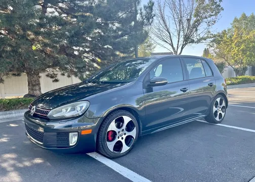 2011 Volkswagen GTI 2.0T Hatchback Sedan 4D