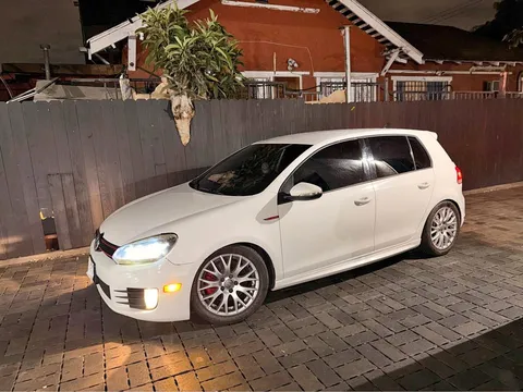 2011 Volkswagen GTI 2.0T Hatchback Sedan 4D