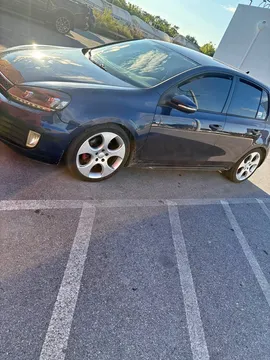 2011 Volkswagen GTI 2.0T Hatchback Sedan 4D