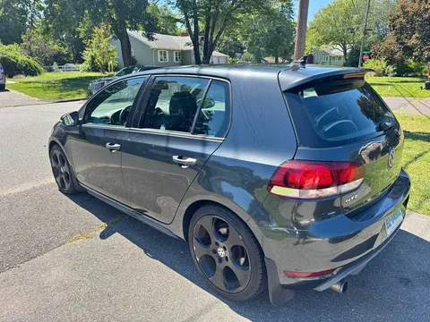 2011 Volkswagen GTI 2.0T Hatchback Sedan 4D