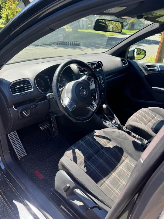 2011 Volkswagen GTI Mk6 - Image 10 of 14