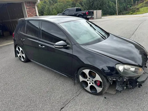 2011 Volkswagen GTI 2.0T Hatchback