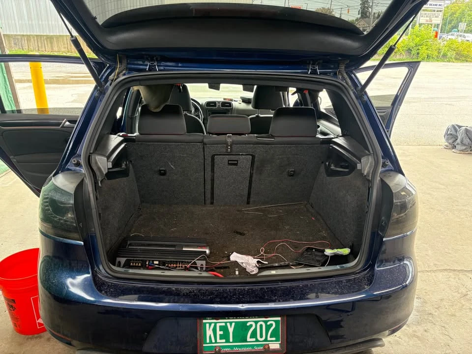 2011 Volkswagen GTI Mk6 - Image 3 of 6