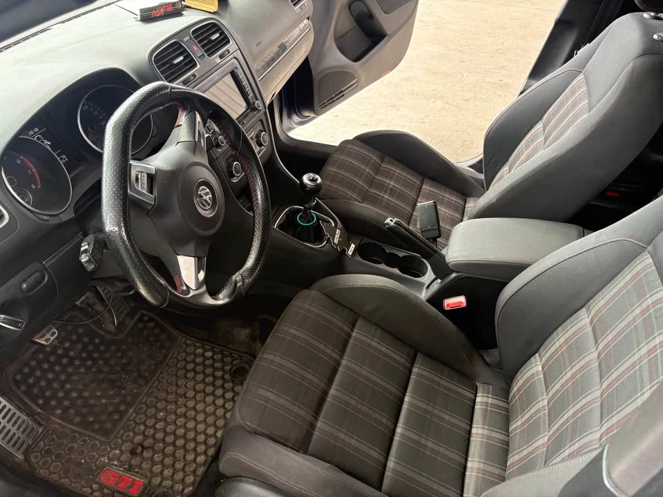 2011 Volkswagen GTI Mk6 - Image 2 of 6