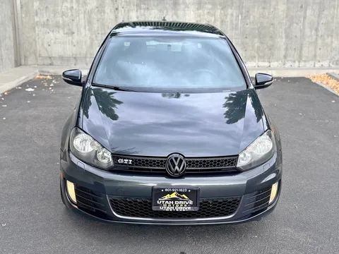 2011 Volkswagen GTI 2.T Hatchback Sedan 4D