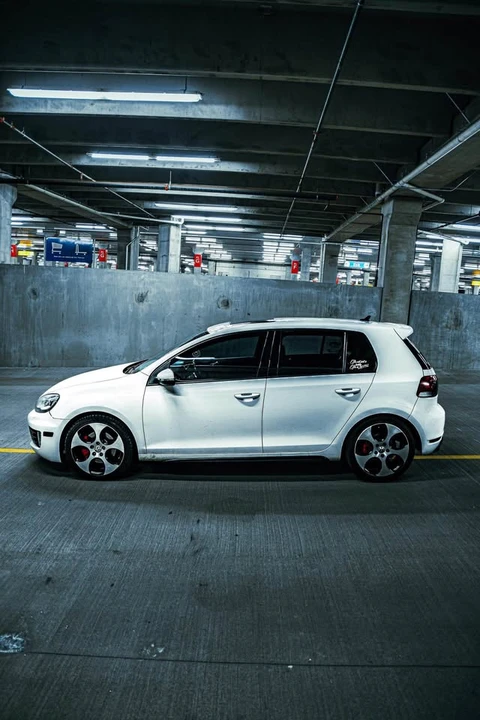 2011 Volkswagen GTI Mk6 - Image 3 of 15