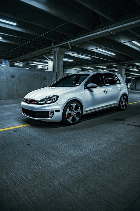 2011 Volkswagen GTI Mk6 - Image 6 of 15