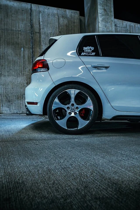 2011 Volkswagen GTI Mk6 - Image 4 of 15
