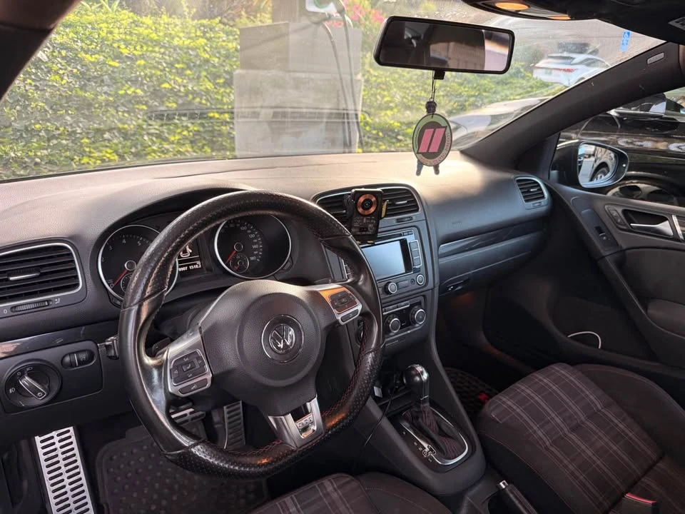 2011 Volkswagen GTI Mk6 - Image 8 of 8