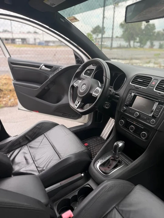 2011 Volkswagen GTI Mk6 - Image 14 of 16