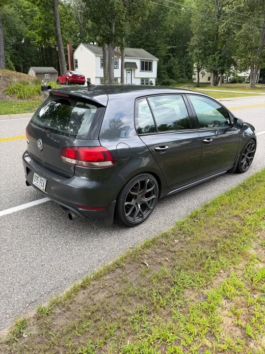 2011 Volkswagen GTI Mk6 - Image 2 of 8