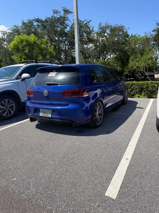 2011 Volkswagen GTI Mk6 - Image 6 of 8
