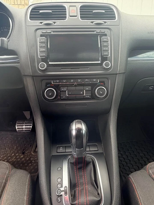 2011 Volkswagen GTI Mk6 - Image 11 of 12