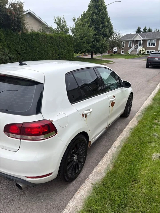 2011 Volkswagen GTI Mk6 - Image 3 of 5