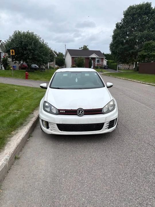 2011 Volkswagen GTI Mk6 - Image 2 of 5