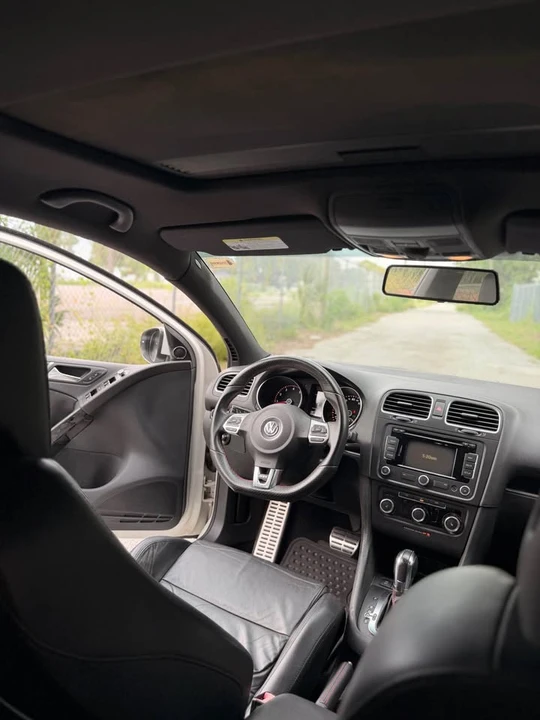 2011 Volkswagen GTI Mk6 - Image 12 of 14