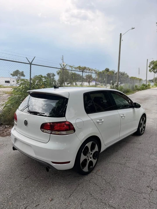 2011 Volkswagen GTI Mk6 - Image 5 of 14
