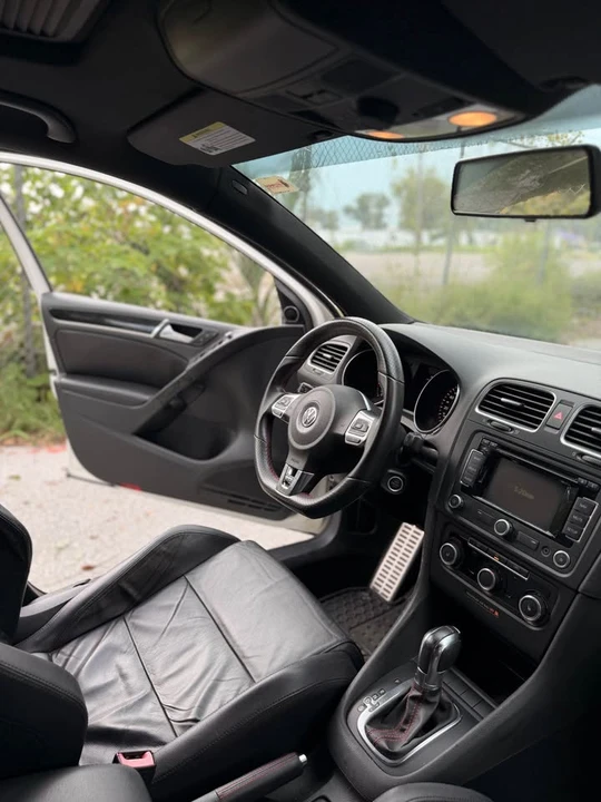 2011 Volkswagen GTI Mk6 - Image 14 of 14