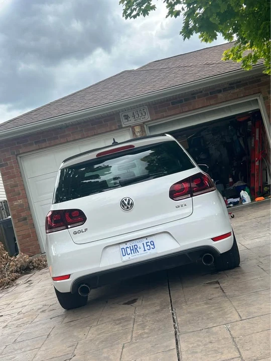2011 Volkswagen GTI Mk6 - Image 6 of 7
