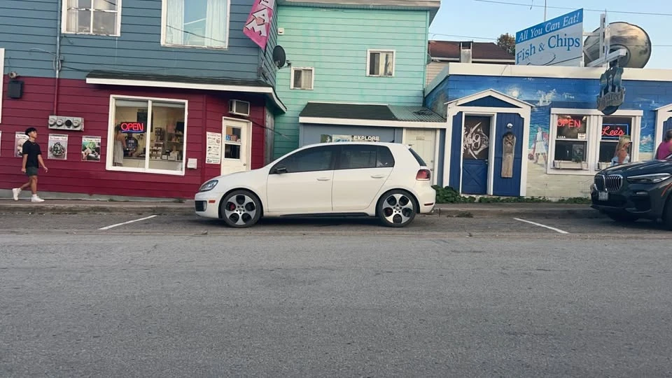 2011 Volkswagen GTI Mk6 - Image 2 of 7