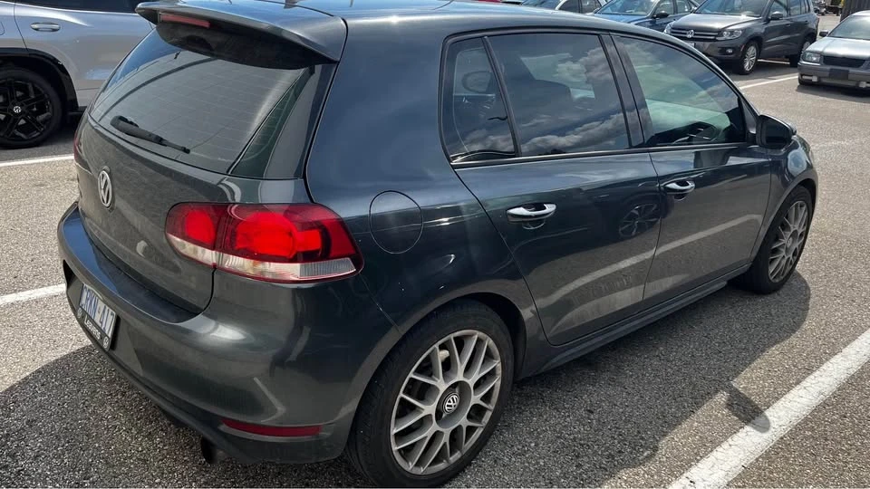 2011 Volkswagen GTI Mk6 - Image 2 of 10