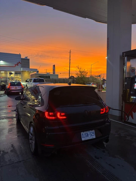 2011 Volkswagen GTI Mk6 - Image 2 of 8