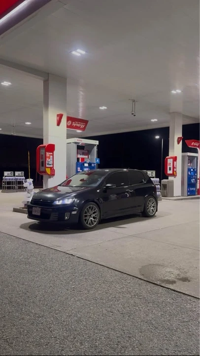 2011 Volkswagen GTI Mk6 - Image 7 of 8