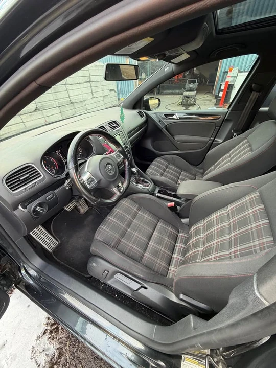 2011 Volkswagen GTI Mk6 - Image 10 of 14