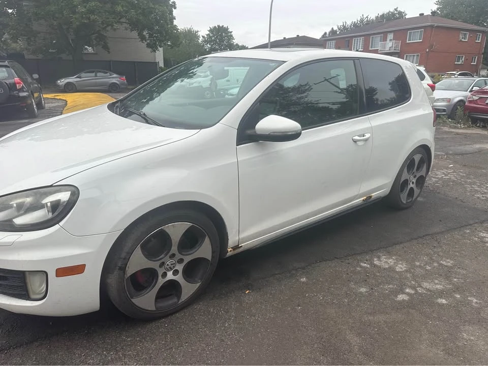 2011 Volkswagen GTI Mk6 - Image 3 of 10