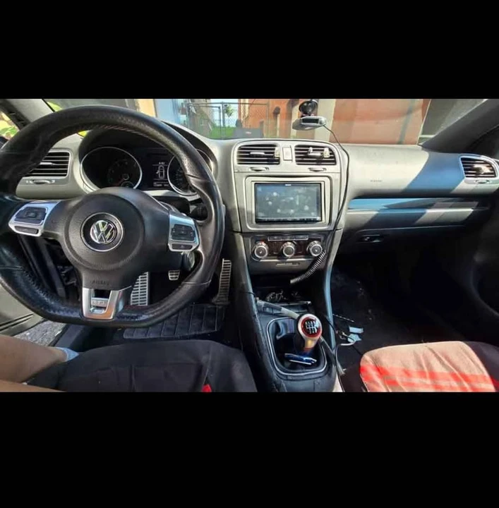 2011 Volkswagen GTI Mk6 - Image 6 of 8