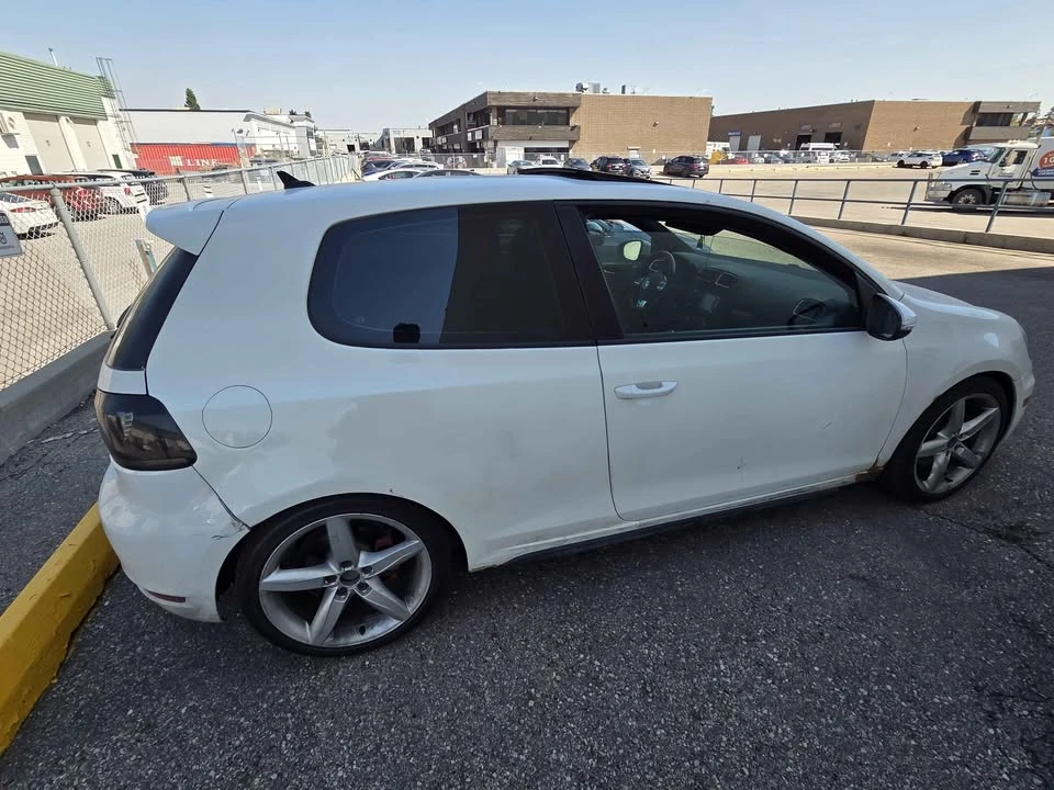 2011 Volkswagen GTI Mk6 - Image 2 of 4
