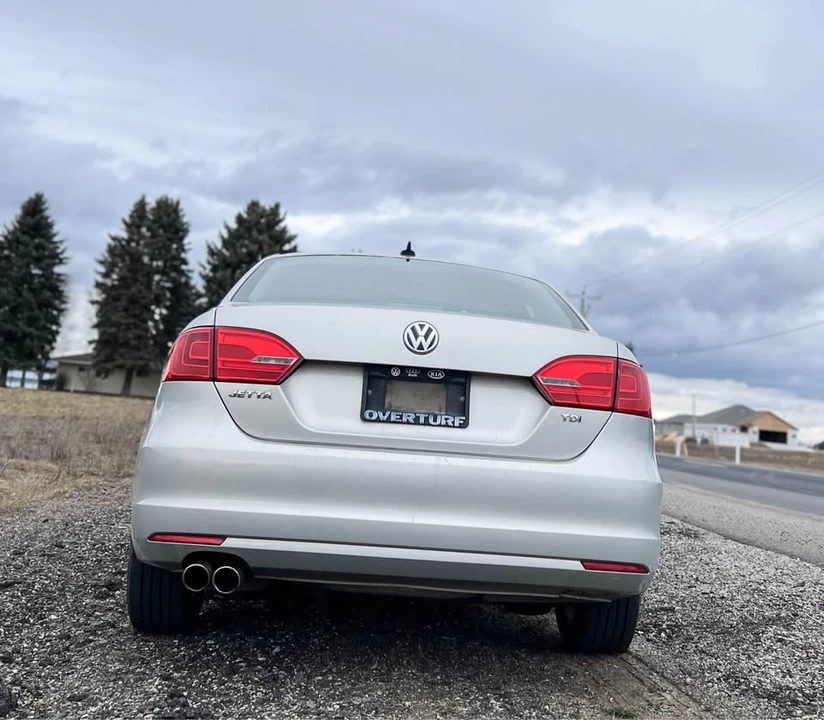 2011 Volkswagen A6 Jetta - Image 4 of 7
