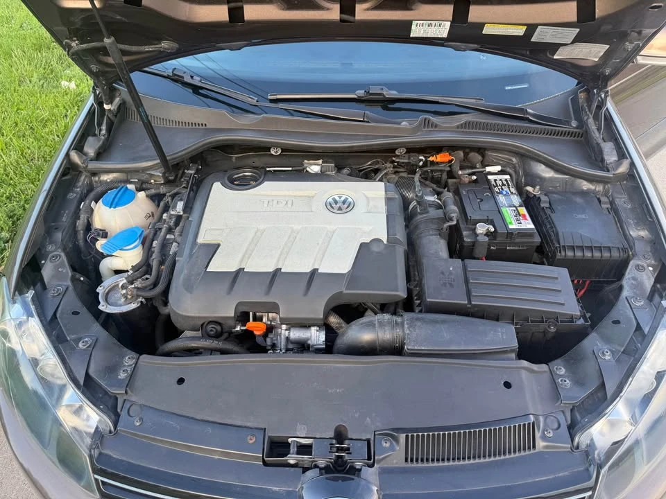 2011 Volkswagen A5 Jetta - Image 11 of 12