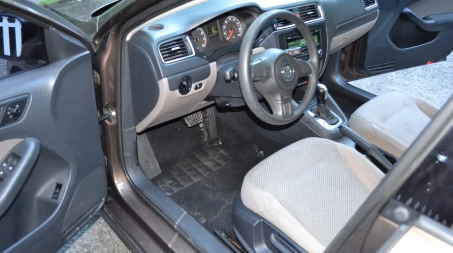 2011 Volkswagen A6 Jetta - Image 6 of 12