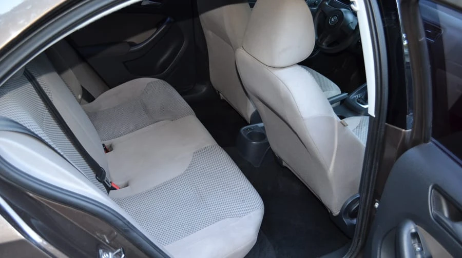 2011 Volkswagen A6 Jetta - Image 8 of 12