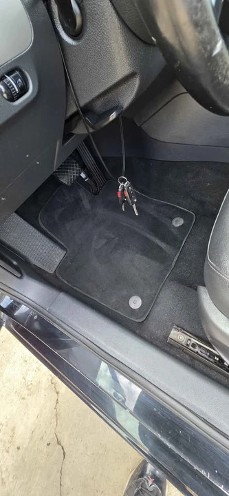 2011 Volkswagen A5 Jetta - Image 6 of 10