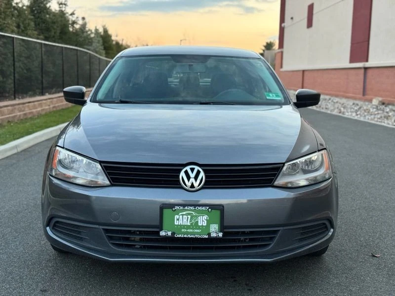 2011 Volkswagen A6 Jetta - Image 3 of 12
