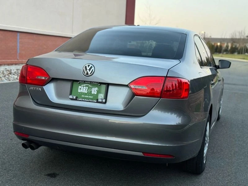 2011 Volkswagen A6 Jetta - Image 8 of 12