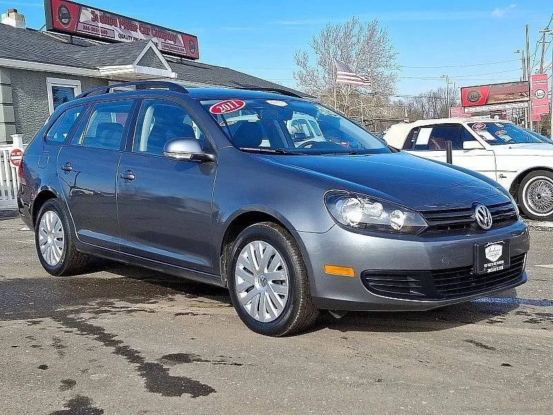 2011 Volkswagen A6 Jetta - Image 2 of 12