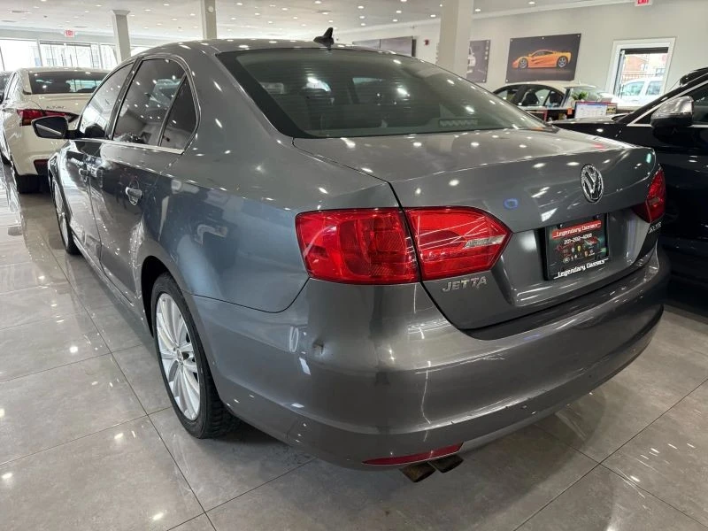 2011 Volkswagen A6 Jetta - Image 3 of 12
