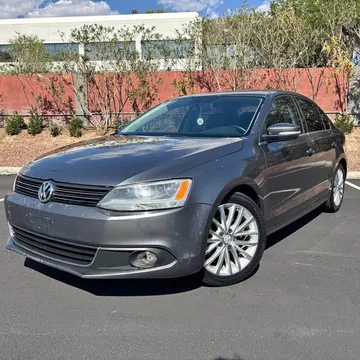 2011 Volkswagen Jetta SEL Sedan 4D