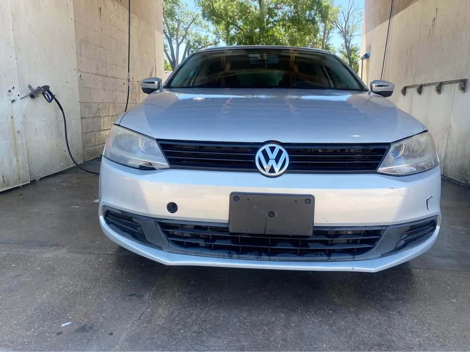 2011 Volkswagen A6 Jetta - Image 3 of 9