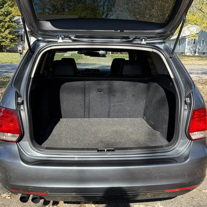 2011 Volkswagen A5 Jetta - Image 10 of 14