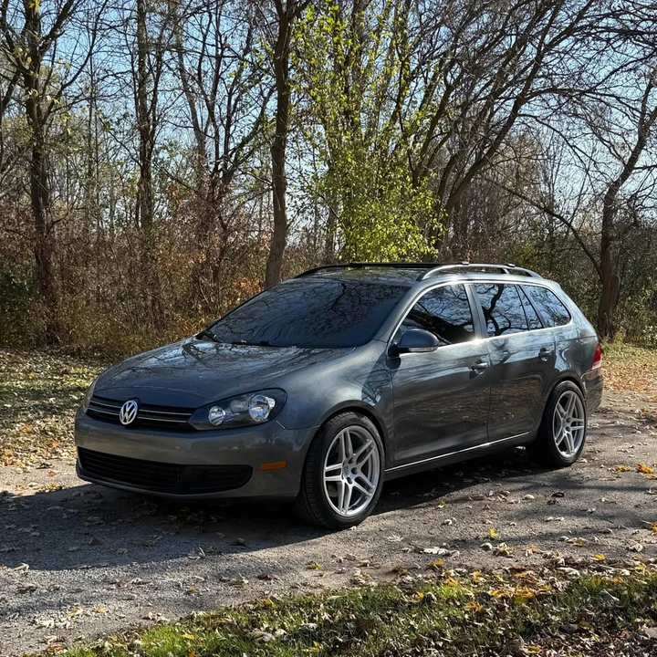 2011 Volkswagen A5 Jetta - Image 8 of 14